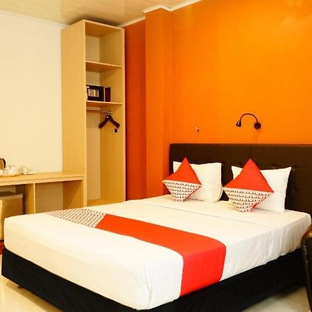Grand Vella Hotel Pangkal Pinang Exterior photo