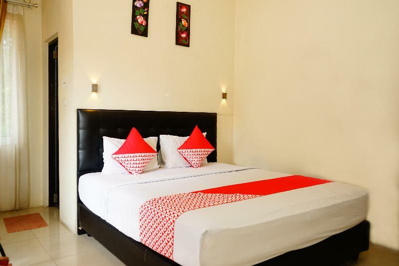 Grand Vella Hotel Pangkal Pinang Exterior photo